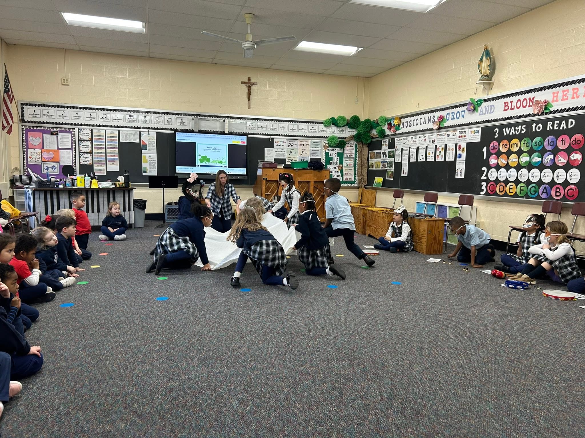 Kindergarten students class activity